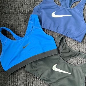 Three Nike W Bra light support S